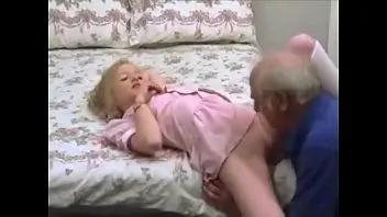 Дед и внучка в ретро порно