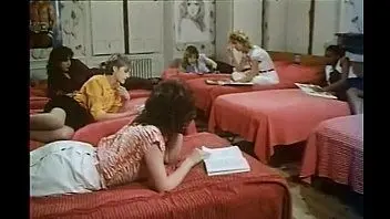 Спальня для старшеклассниц - ретро порно фильм